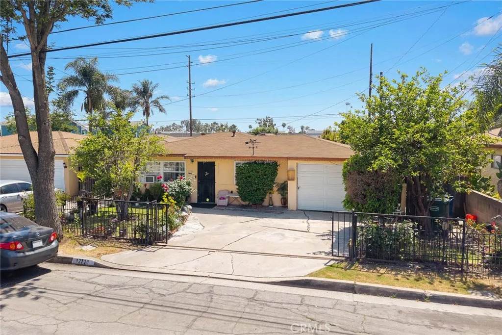 12718 Shreve Road - Photo 1