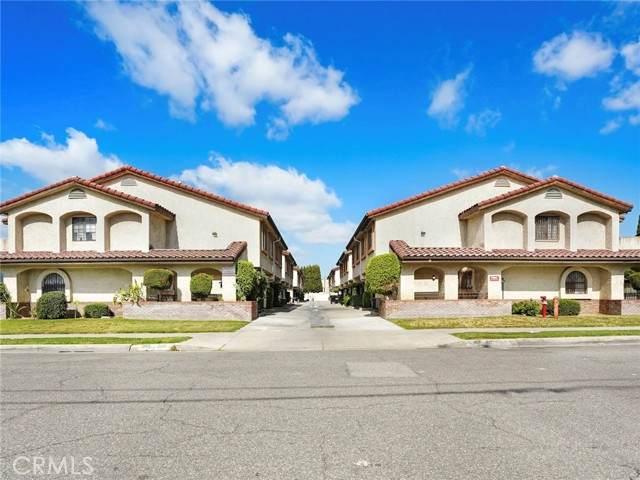 307 Lincoln Avenue - Photo 1