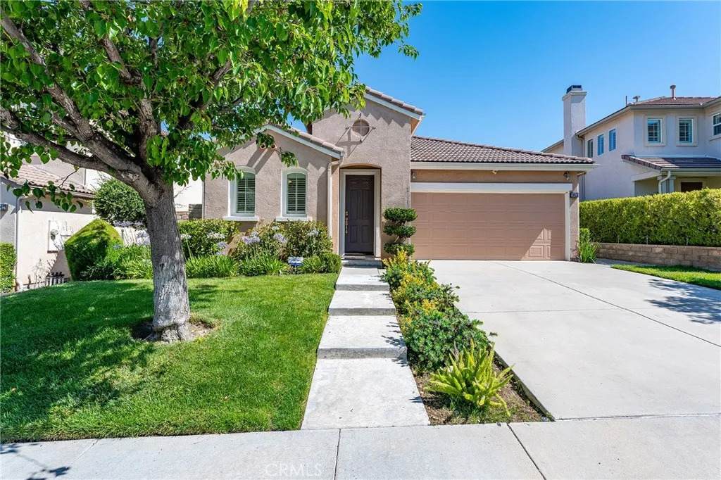 19613 Edmonds Place - Photo 1