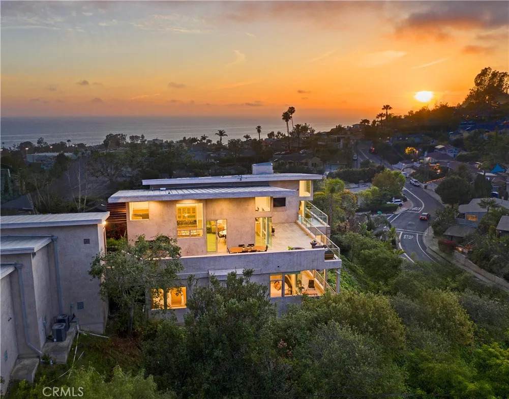 533 Temple Hills Drive - Photo 1