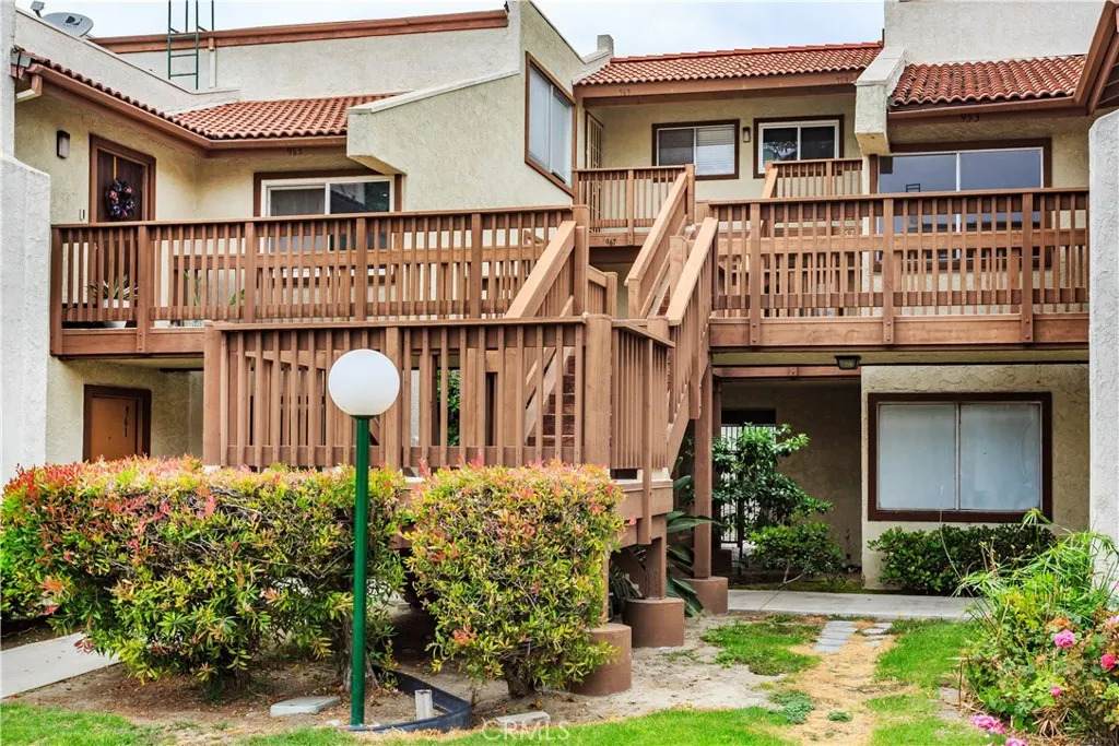 967 Citron Street - Photo 1