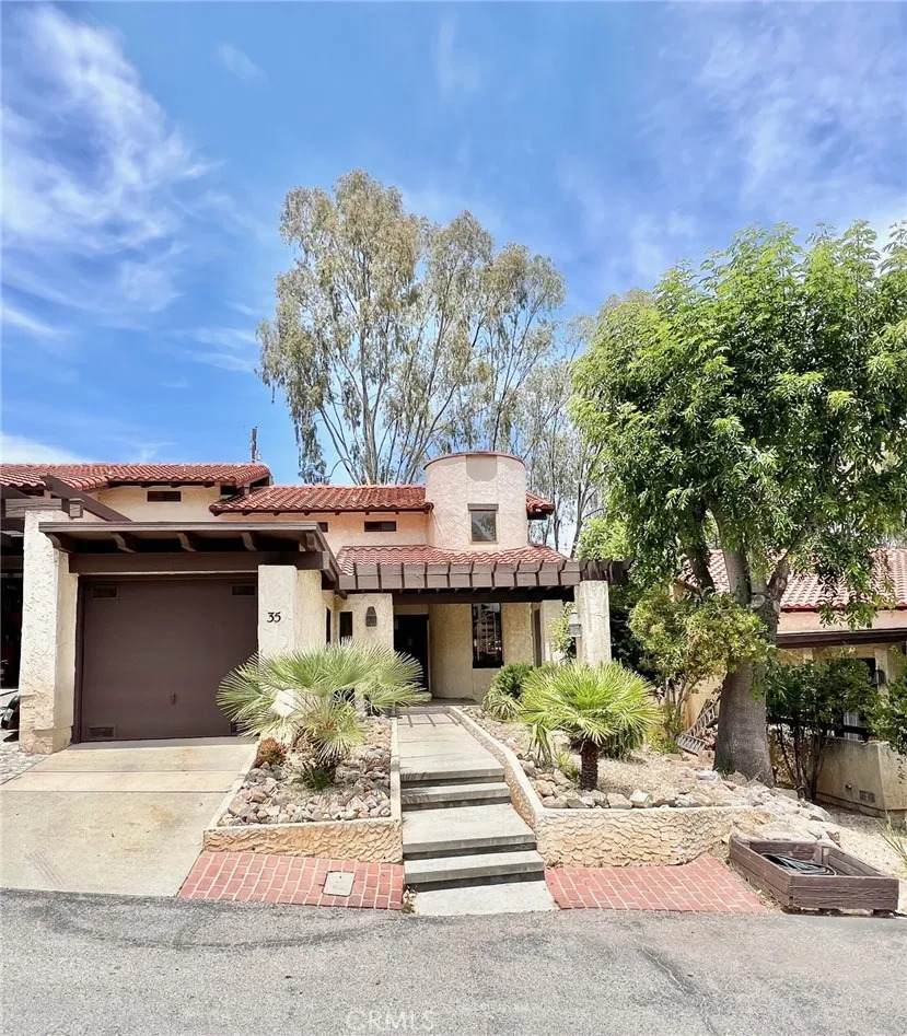 35 Cabrillo Drive - Photo 1