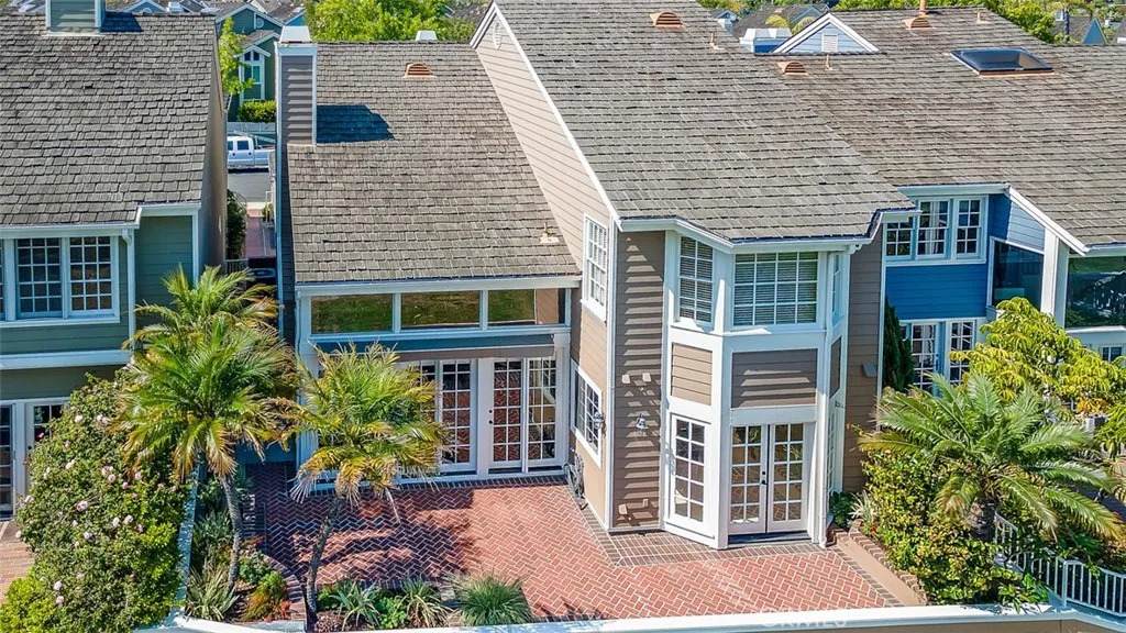 6032 Avenida De Castillo - Photo 1
