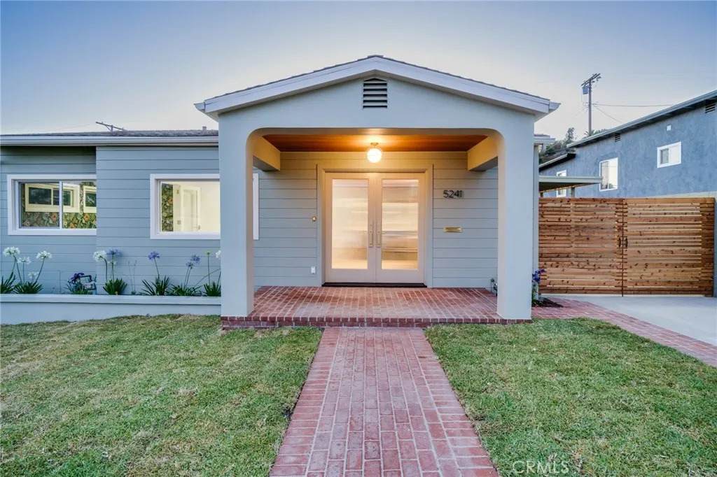5241 Sumner Avenue - Photo 1