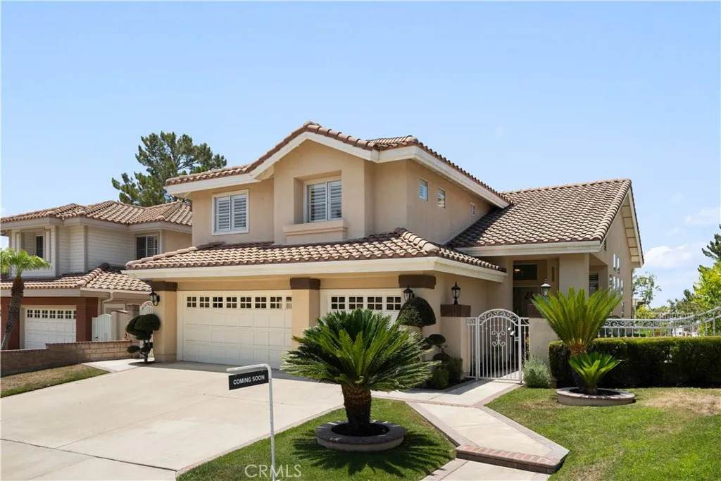 405 Laureltree Drive - Photo 1