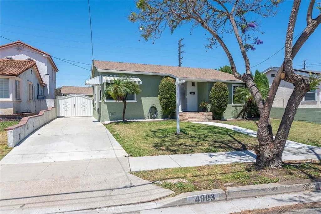 4903 Brayton Avenue - Photo 1