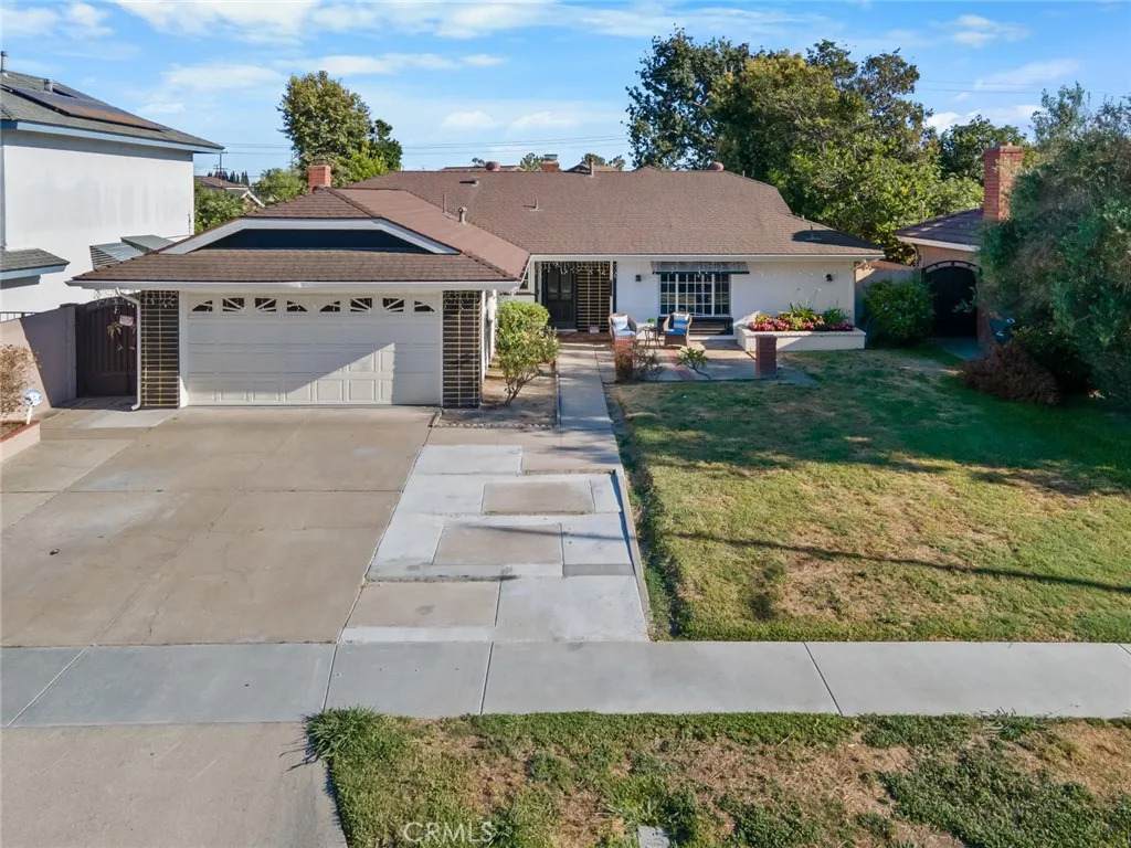 9446 Gardenia - Photo 1