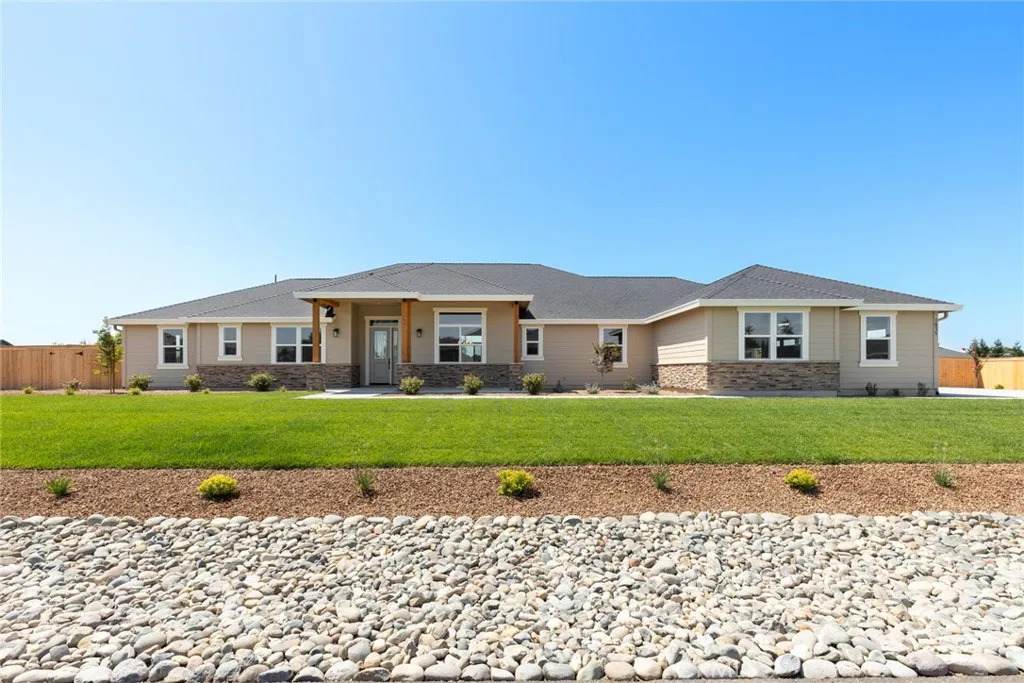 5035 San Juanico Drive - Photo 1