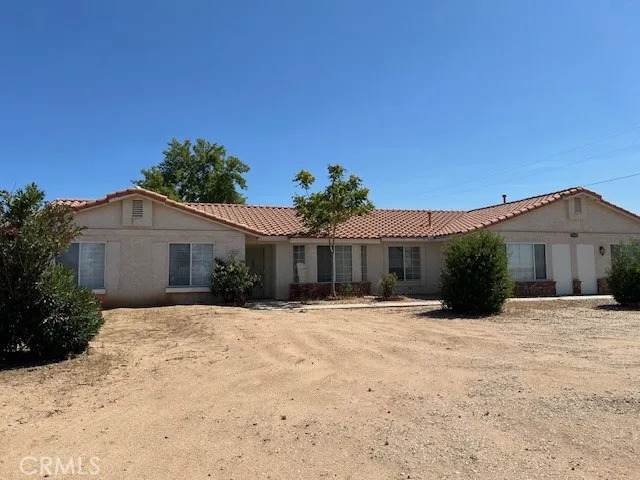 7653 Phelan Road - Photo 1