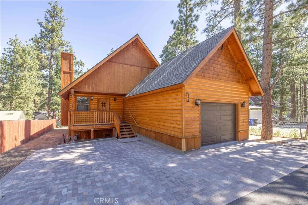 645 Booth Way - Photo 1