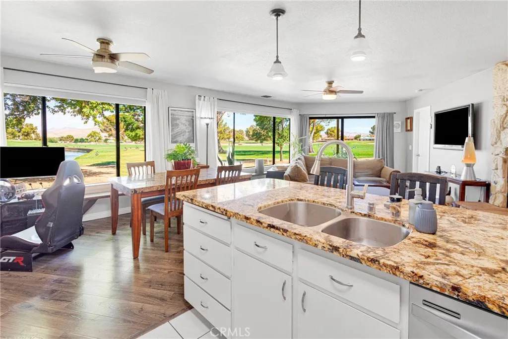 27535 Lakeview Drive - Photo 1