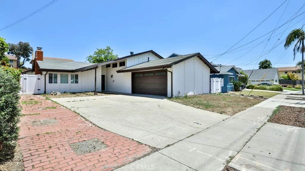 6239 Cowles Mountain Boulevard - Photo 1