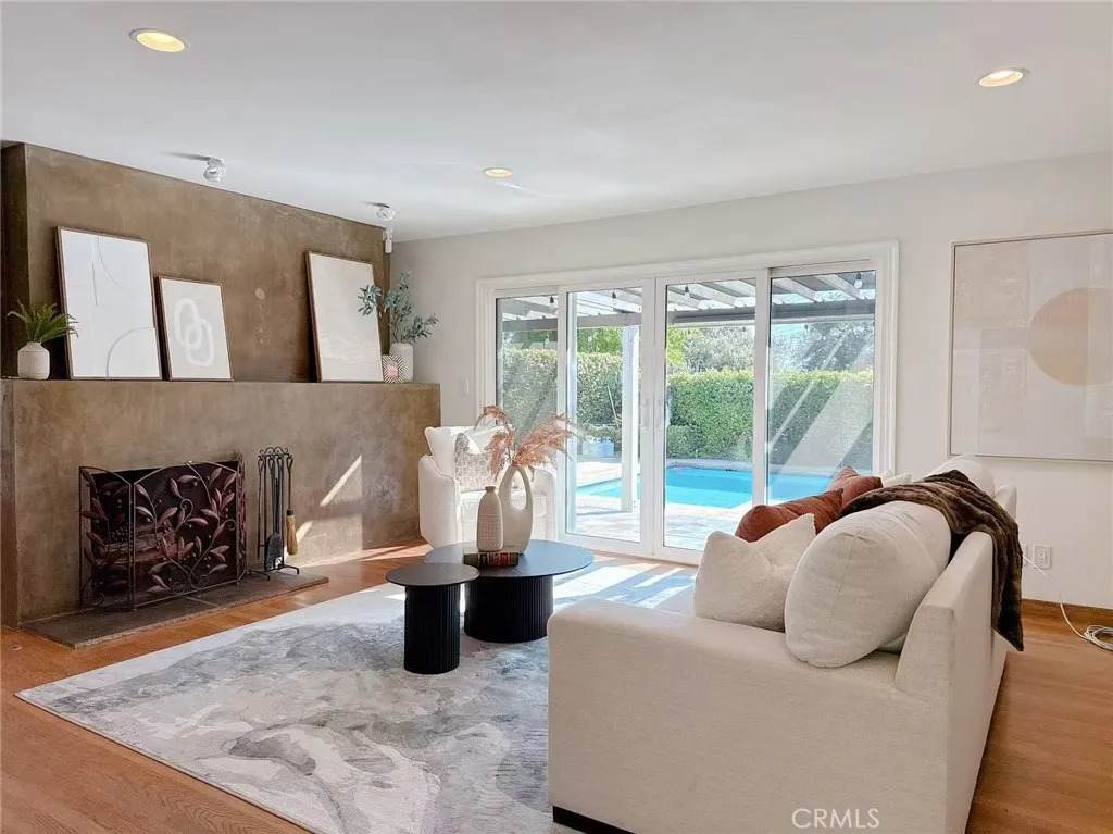 1811 Chantry Drive - Photo 1