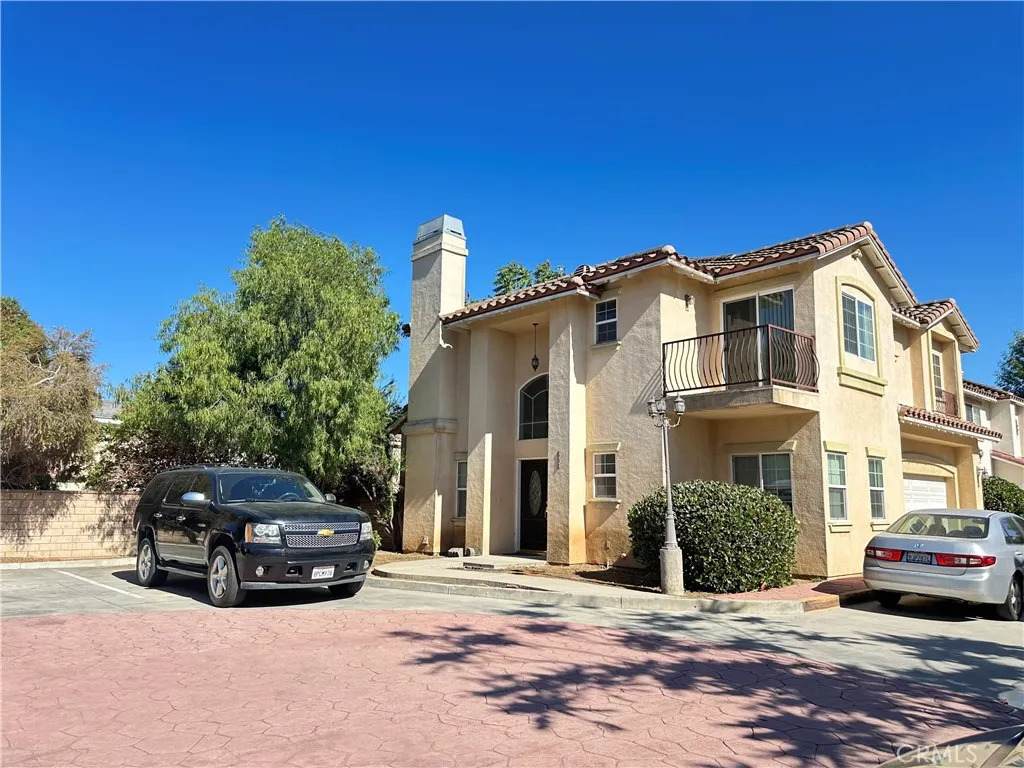 606 Grand Avenue - Photo 1