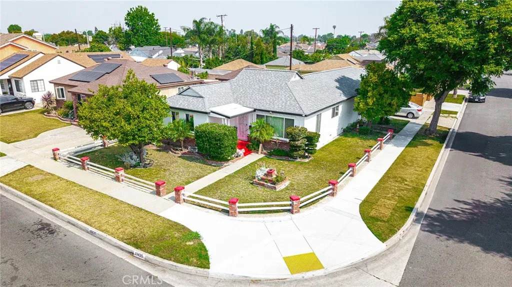 11425 Hayford Street - Photo 1