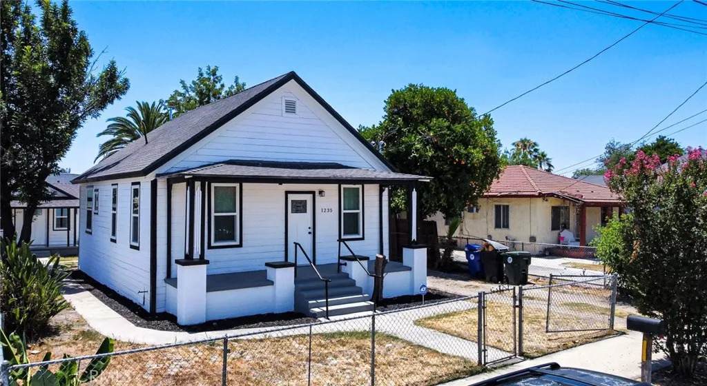 1235 Spruce Street - Photo 1