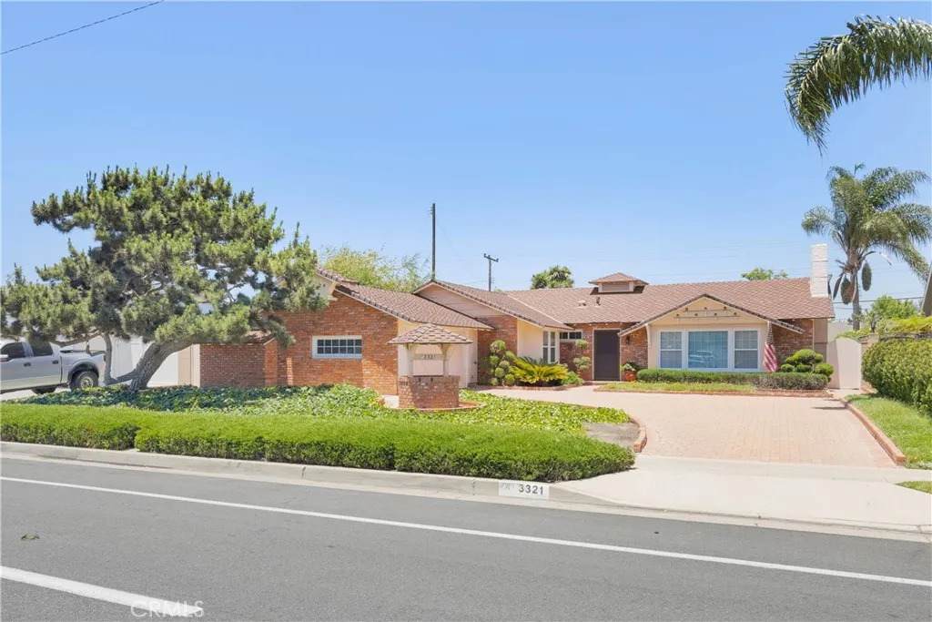 3321 Orangewood Avenue - Photo 1