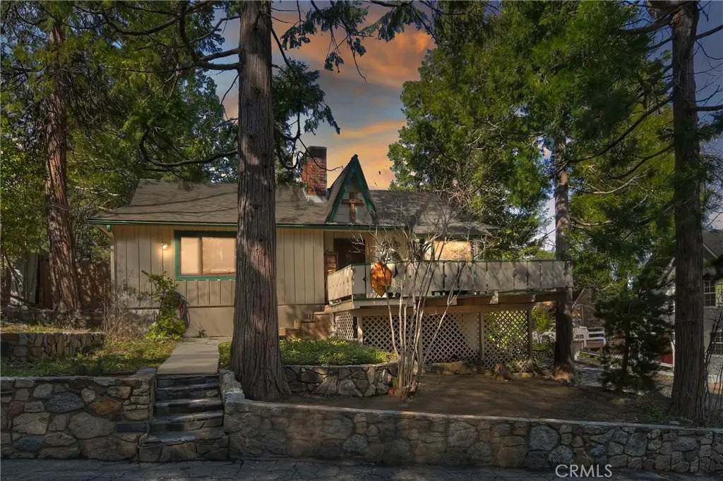 292 Heliotrope Drive - Photo 1