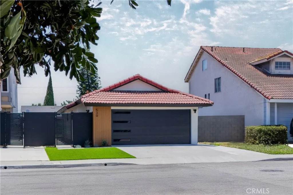 530 Cypress Street - Photo 1