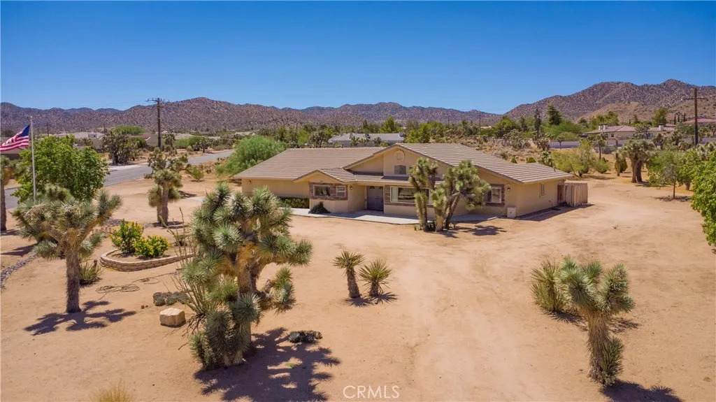 8920 Del Monte Avenue - Photo 1