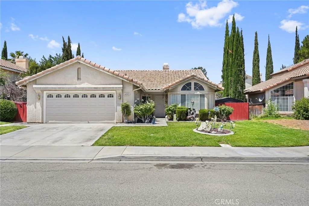44505 Shadowcrest Drive - Photo 1