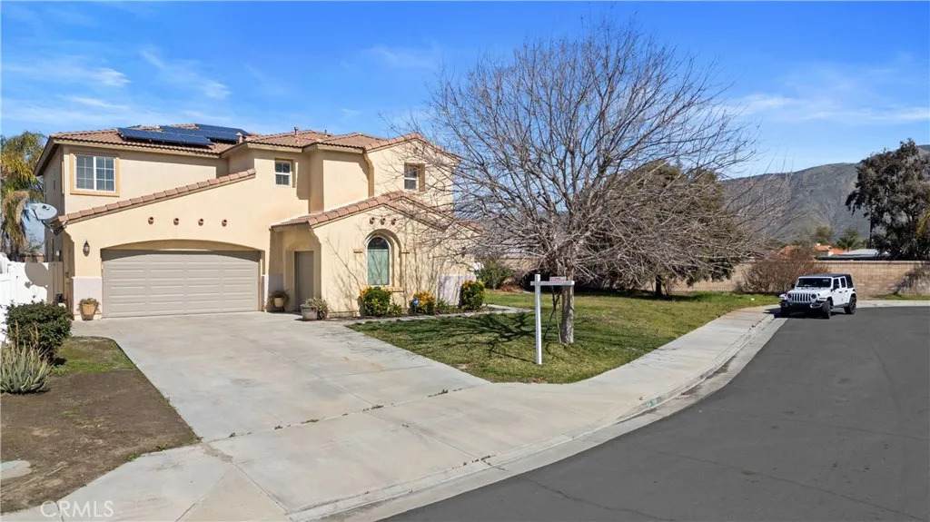 750 Multnomah Court - Photo 1