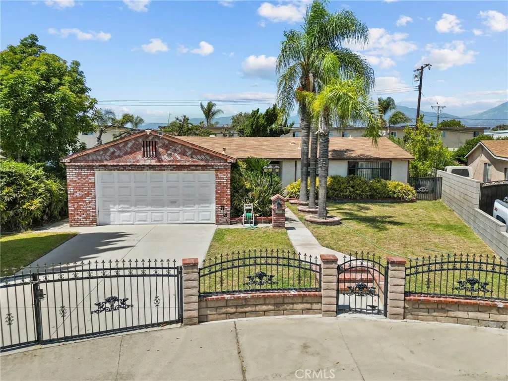 327 Flaxton Street - Photo 1