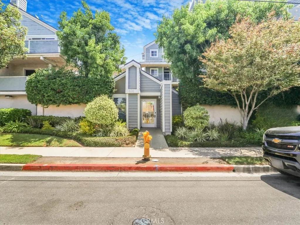 628 Daisy Avenue - Photo 1