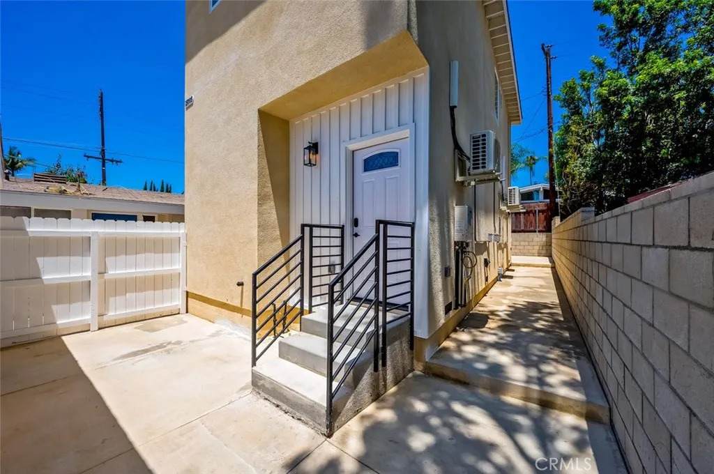 15005 Badlona Drive - Photo 1