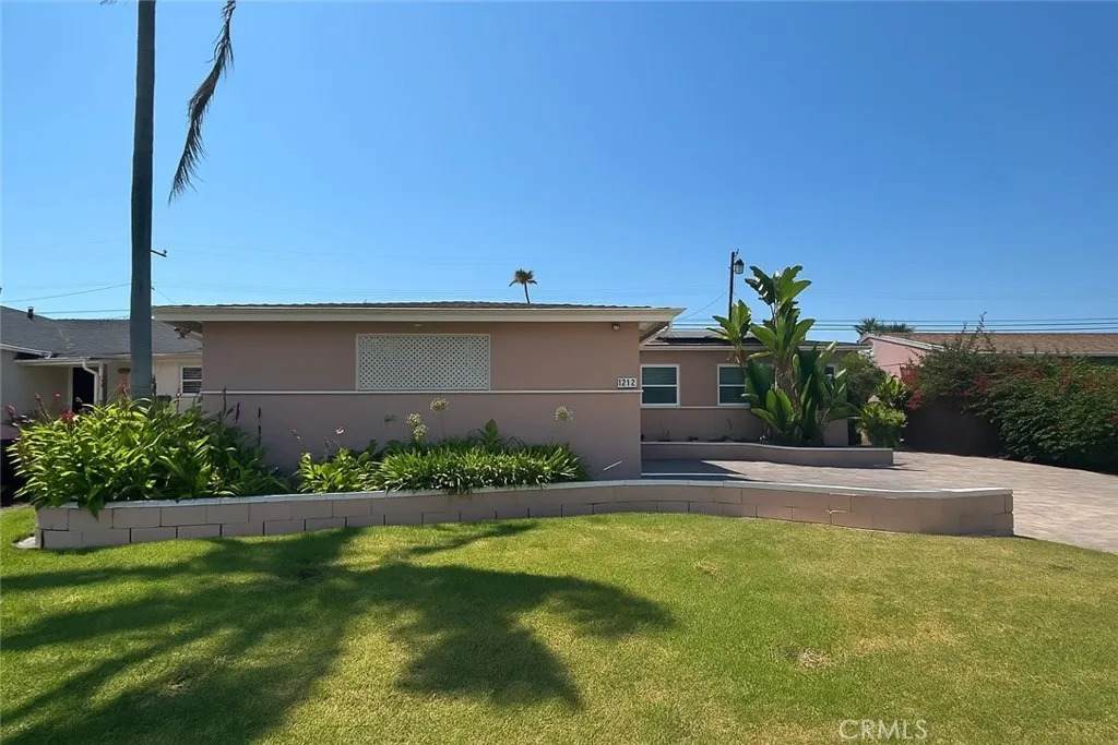 13115 Spinning Avenue - Photo 1