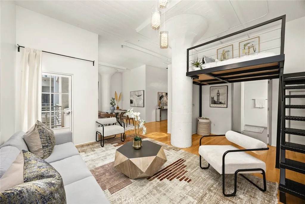 420 San Pedro Street - Photo 1