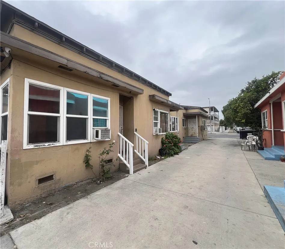 6916 Main Street - Photo 1