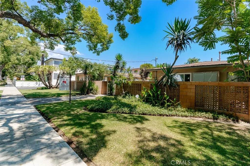 530 Catalina Avenue - Photo 1