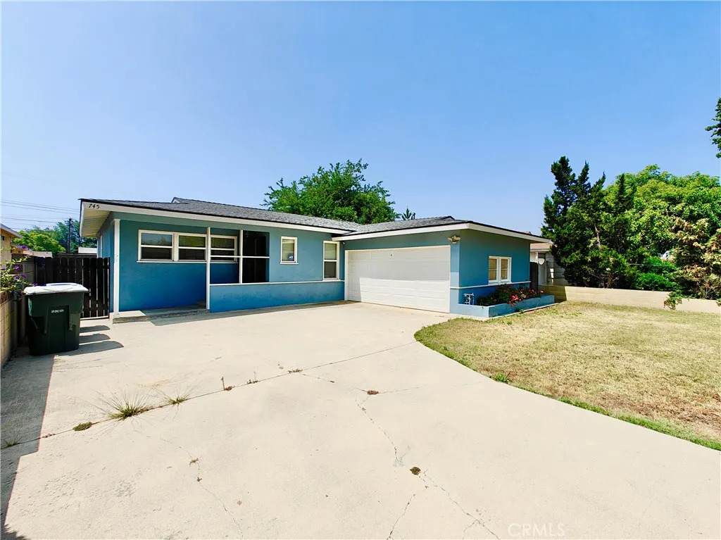 745 E Street - Photo 1