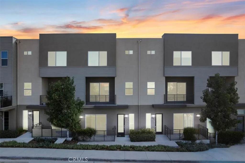 726 Central Avenue - Photo 1