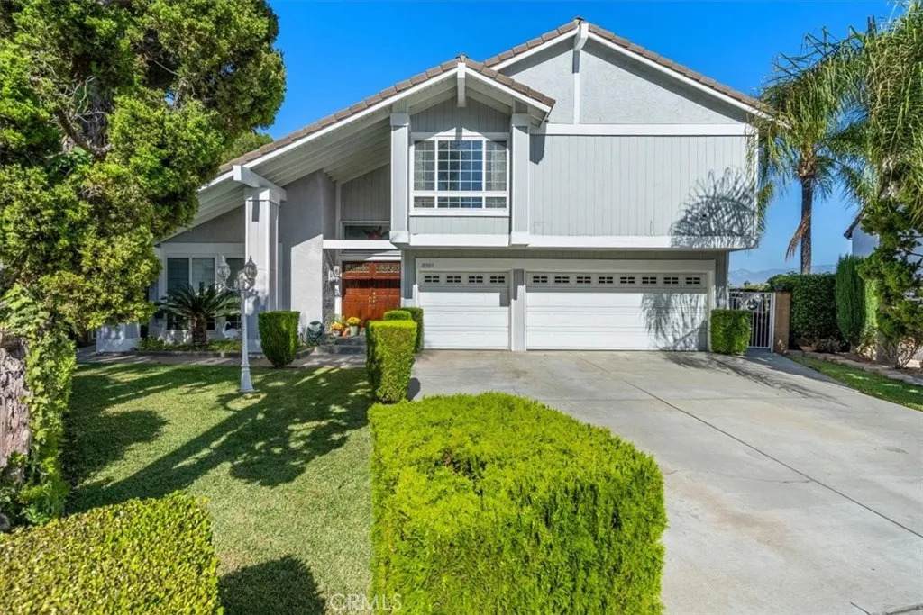 10503 Los Serranos - Photo 1