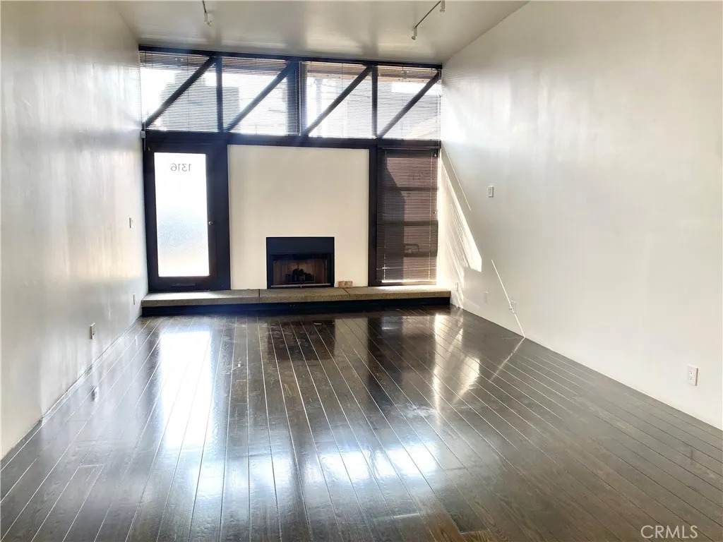 1316 Pacific Ave - Photo 1