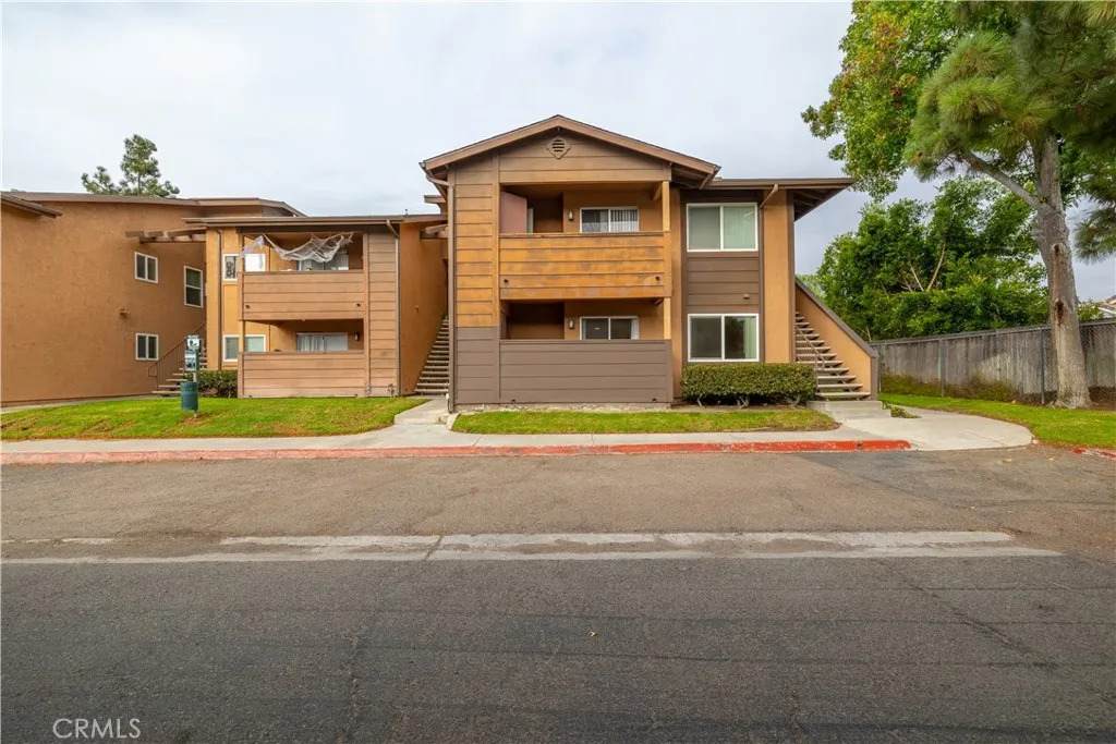 517 Calle Montecito - Photo 1