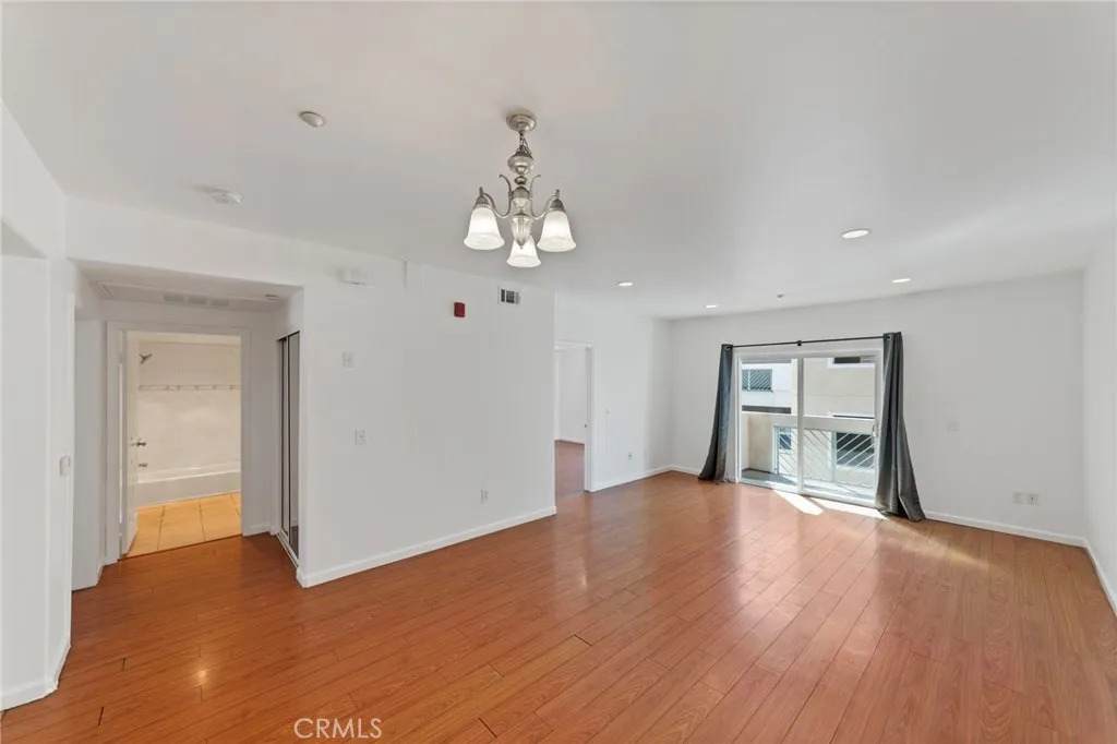 421 Garfield - Photo 1