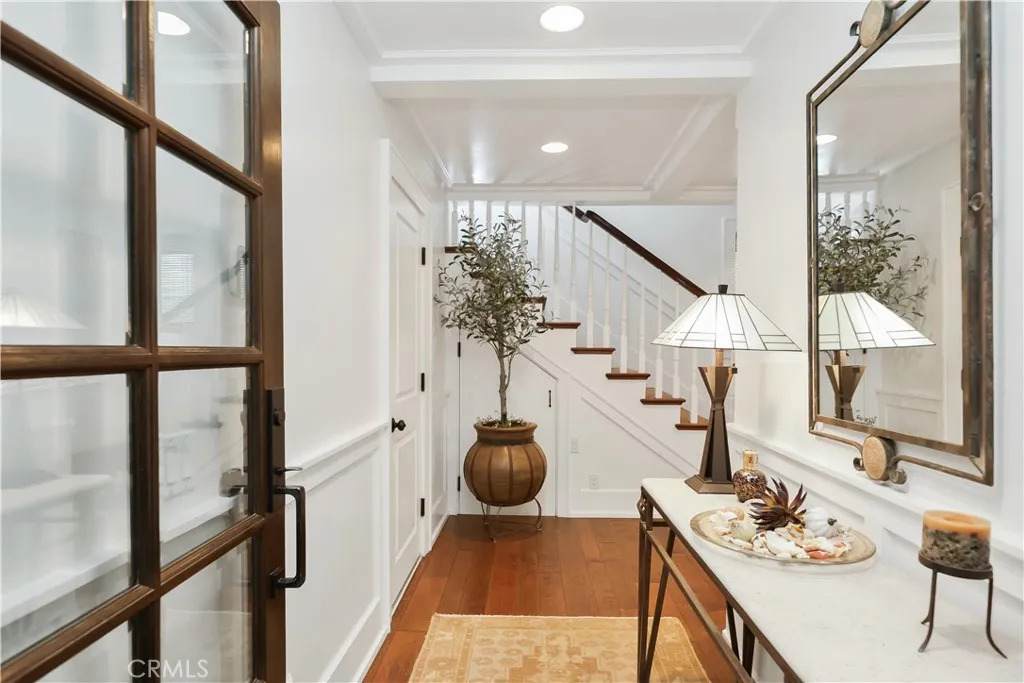 516 Poinsettia - Photo 1