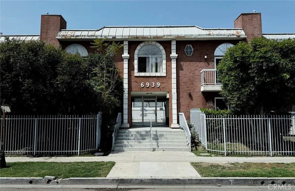 6939 Alabama - Photo 1