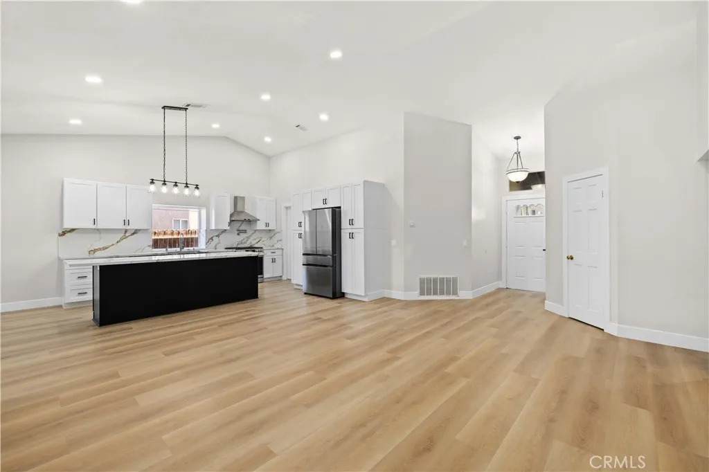 1008 Avenue J7 - Photo 1