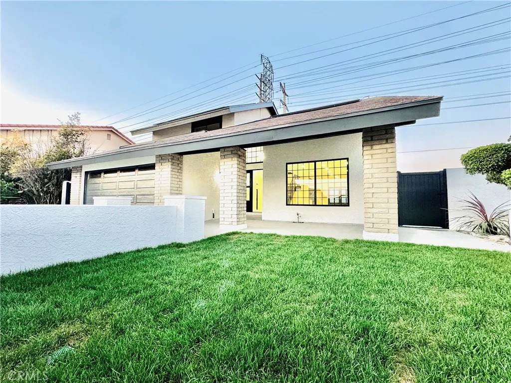 5091 Sharon - Photo 1