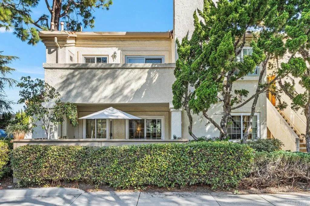 1050 La Tortuga Drive - Photo 1