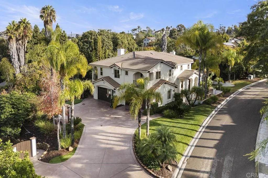 101 Lion Cir - Photo 1