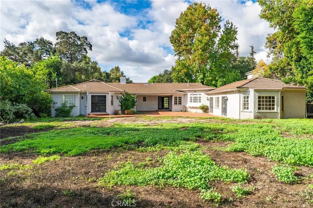 1210 Rodeo Road - Photo 1