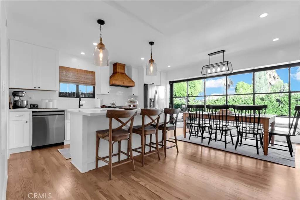 11432 Sophia Avenue - Photo 1