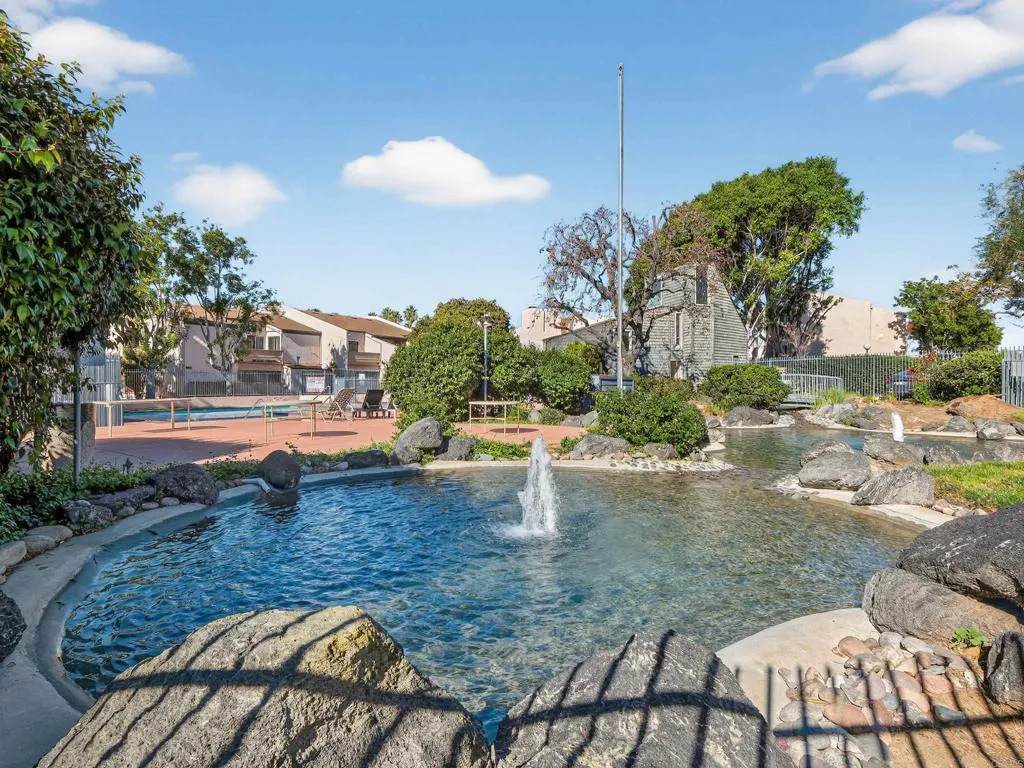 3246 Ashford Street - Photo 1