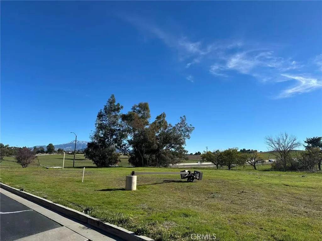 57 Beaumont - Photo 1