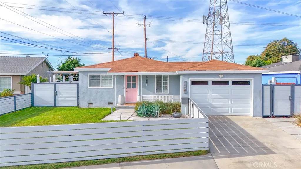 6805 Pioneer - Photo 1